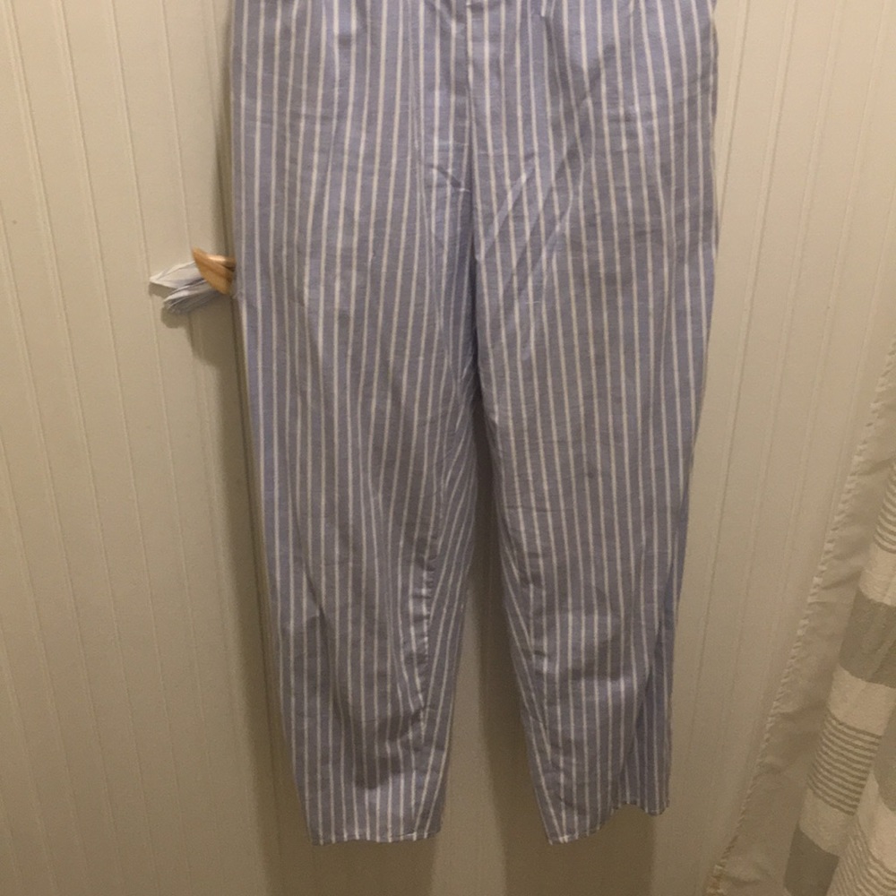 Cute jumpsuit - Picture 3 of 3